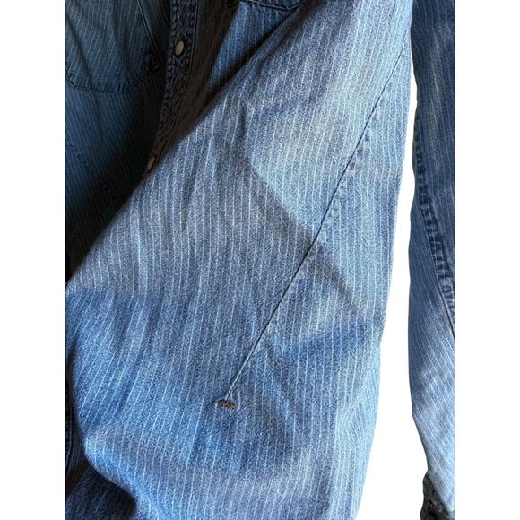 SALT Western Denim Shirt Men’s Blue Chambray Pinstripe Snap Button Cowboy Work L - Picture 3 of 9